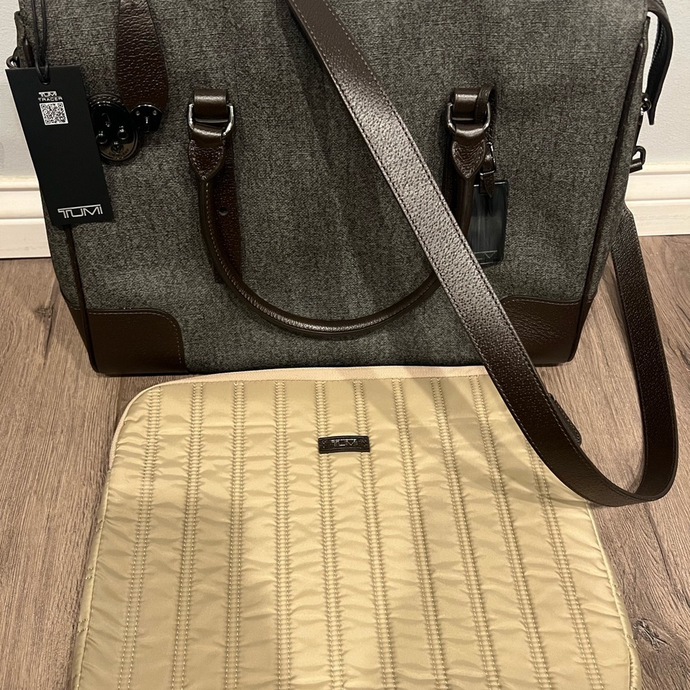 Tumi laptop briefcase